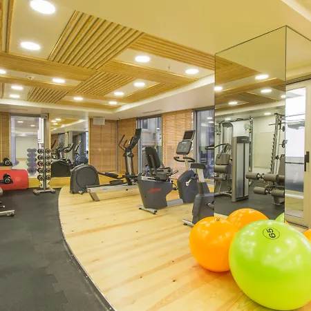 Ramada By Wyndham Pera Taksim Hotel Istanboel