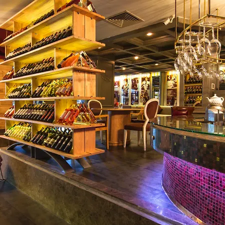 Ramada By Wyndham Pera Taksim 5*