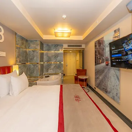Ramada By Wyndham Pera Taksim Hotel Istanboel