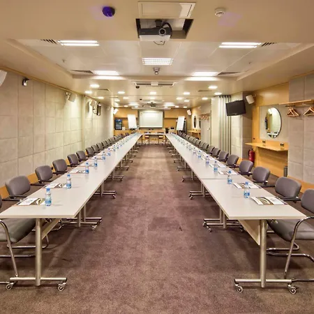 Hotel Ramada By Wyndham Pera Taksim Istanboel