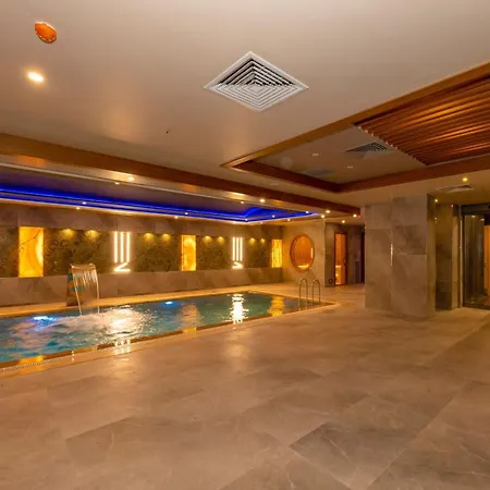 Ramada By Wyndham Pera Taksim 5* Стамбул