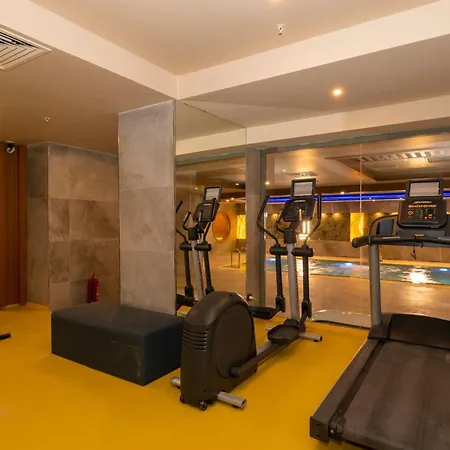 Ramada By Wyndham Pera Taksim Отель 5*