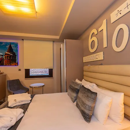 Ramada By Wyndham Pera Taksim Отель