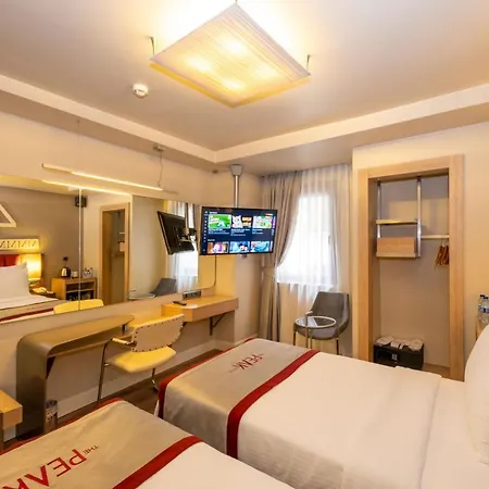Ramada By Wyndham Pera Taksim Hotel Stambuł