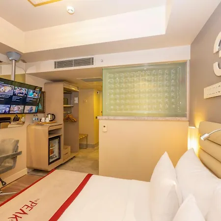 Ramada By Wyndham Pera Taksim Hotel Stambuł