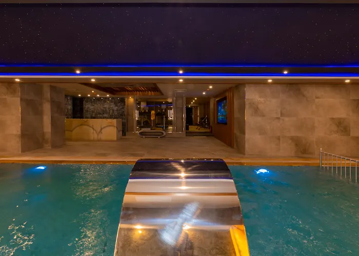 Ramada By Wyndham Pera Taksim מלון איסטמבול