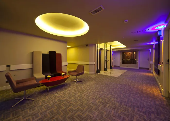 Ramada By Wyndham Pera Taksim Hotel