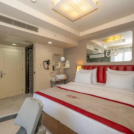 Ramada By Wyndham Pera Taksim Hotel Stambuł